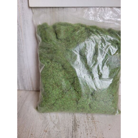 Dept 56 53347 village grassy ground cover Xmas accessory decor - Picture 2 of 7